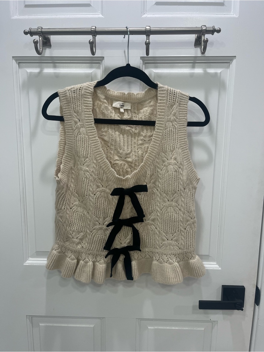 entro Cream Cable-Knit Scoop Tank with Black Ribbon Bows